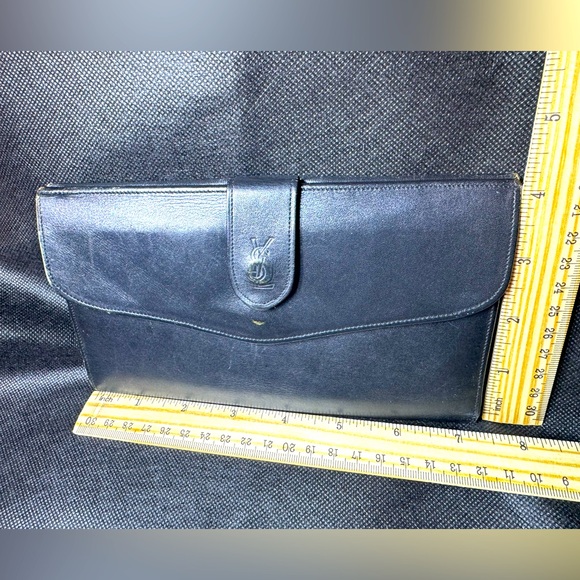 Yves Saint Laurent Clutch Vintage Lambskin Silk Lined Monogram 70s Rare YSL - Picture 11 of 12
